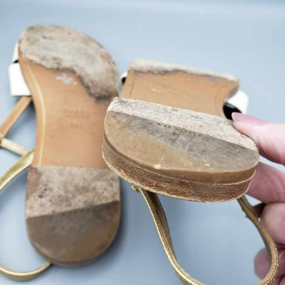 Prada Saffiano Bow Sandals White, Tan & Gold Size 39.5 - Picture 7 of 9